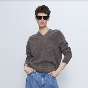 ZARA Wool Blend V-Neck Sweater - S - Taupe Grey